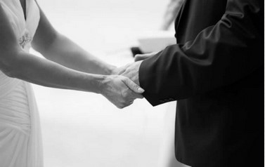 wedding celebrant palm cove